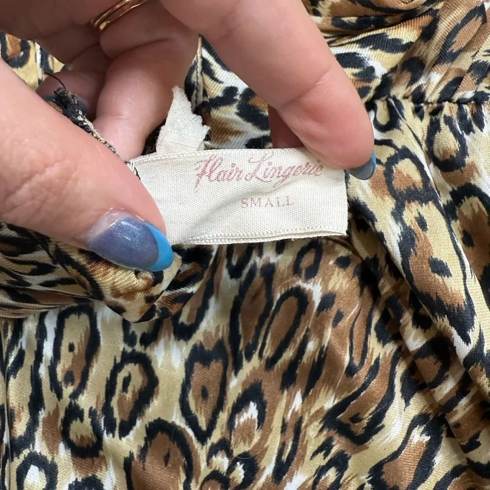 70s Vintage Flair Lingerie Nylon Leopard Print Vneck Slip Dress Small - Picture 6 of 6
